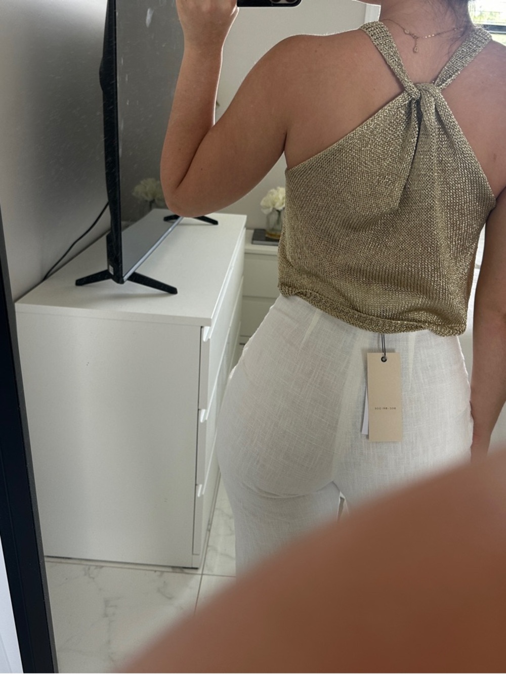 superdown Metallic Gold Knit Halter Crop Top - Picture 2 of 3